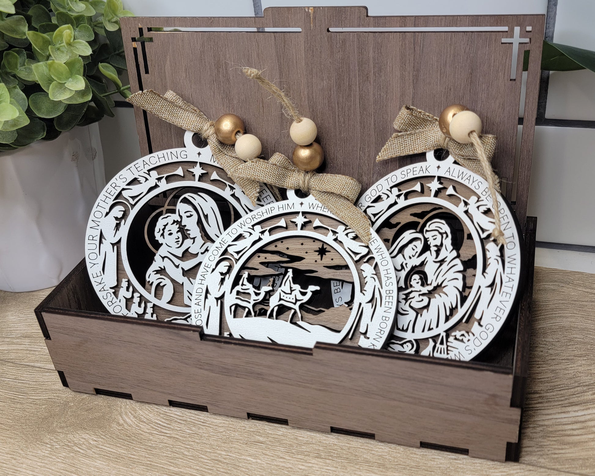 Christmas Story - Ornament Set with Keepsake Box - The Salty Lick Mercantile