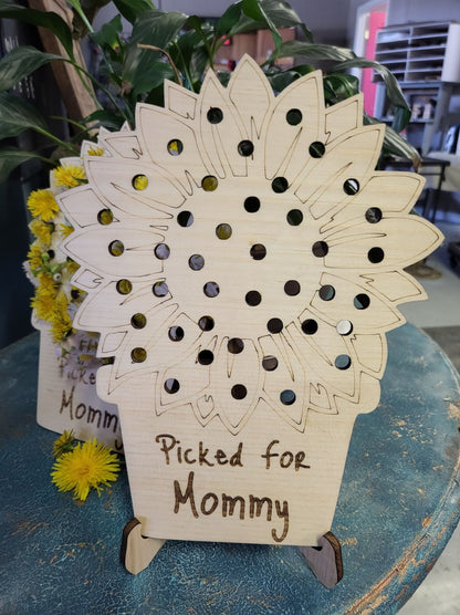 Wood Flower Holder - Mother's Day Nana Memaw Granny - The Salty Lick Mercantile